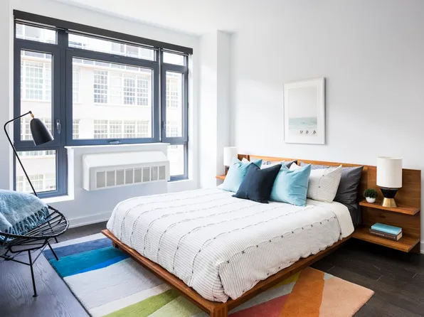 181 Front Street image 5 of 13