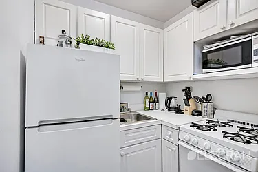 Rented by (Legacy) Elegran