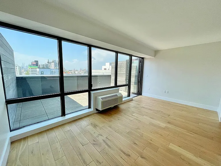 504 Myrtle Ave #7B — Photo 7