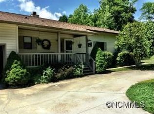 67 Snapdragon Ln, Waynesville, NC 28785