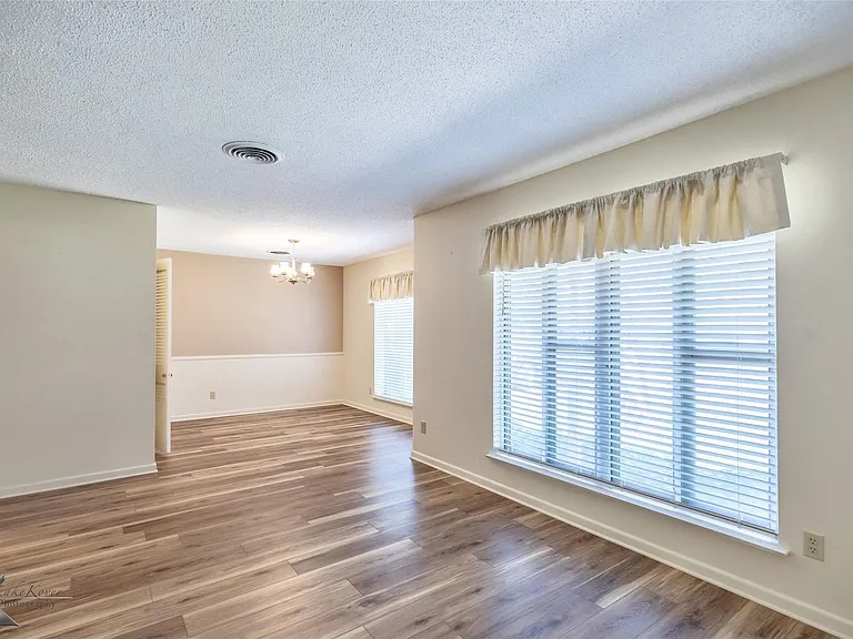 3317 Santa Monica Dr — Photo 22