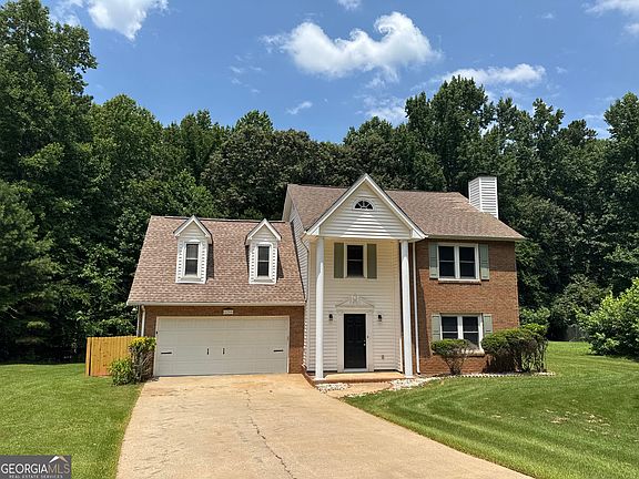 2nd image of 139 Burnham Rise