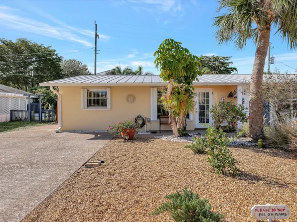 294 SE Sailfish Lane, Stuart, FL 34996
