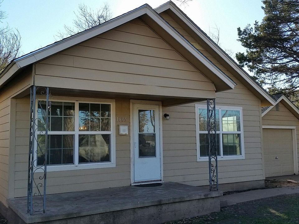 1st image of 1605 E Oak Ave
