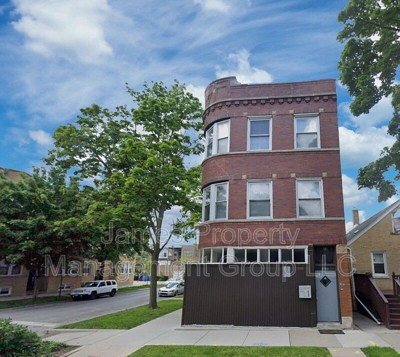 1st image of 3900 N Christiana Ave #1
