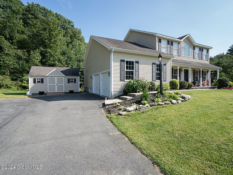 3rd image of 69 Kent Place