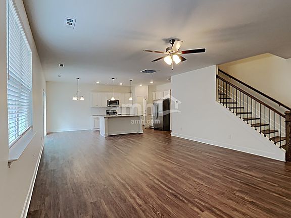 3rd image of 2939 Throneberry Ln