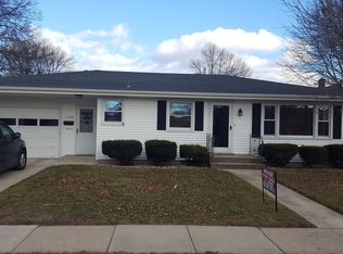 1109 Calhoun St, Peru, IL 61354