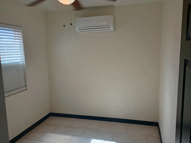 301 N Sunshine Blvd #8 — Photo 8