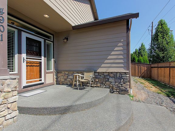 3rd image of 4901 NE 26th Ave