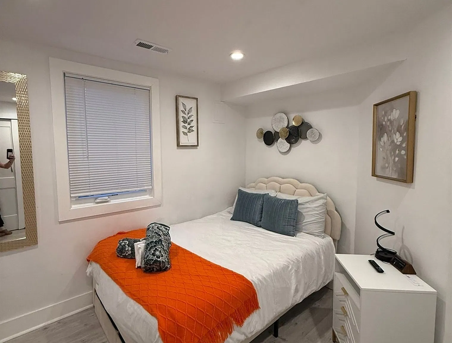 1 bed, 1.0 bath, $6,182 — Photo 3