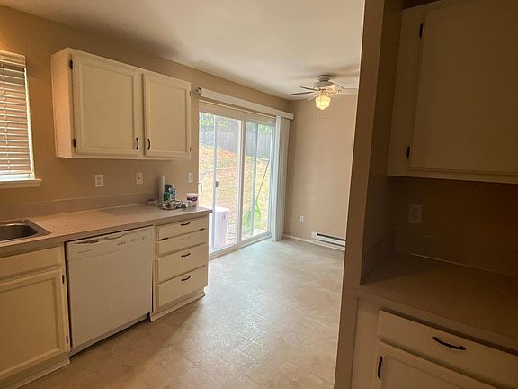 3rd image of 12019 124th Street Ct E