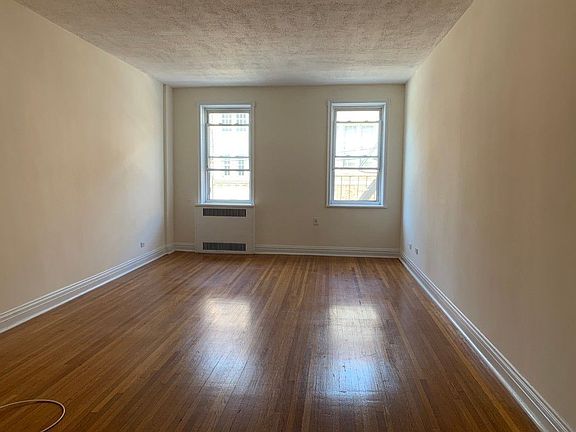 4th image of 3300 Netherland Ave APT 2C