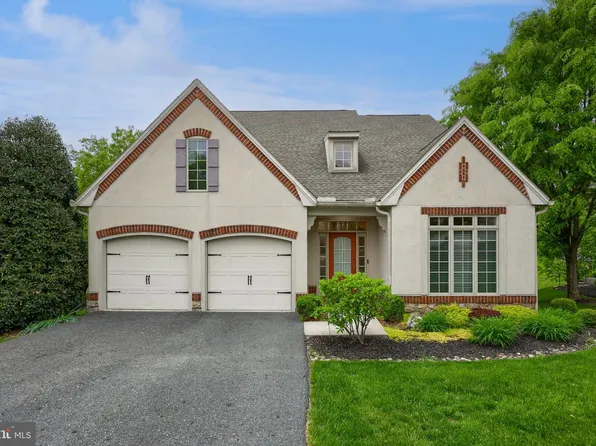 139 Maribel Ln #25B, York, PA 17403