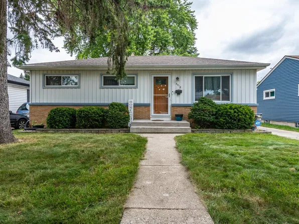 4910 West Tesch AVENUE, Milwaukee, WI 53220