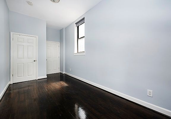 5th image of 761 St Nicholas Ave APT 2R