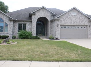 6404 Bent Tree Ct, Springfield, IL 62712