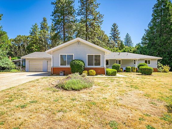 2nd image of 5991 Pond Dr