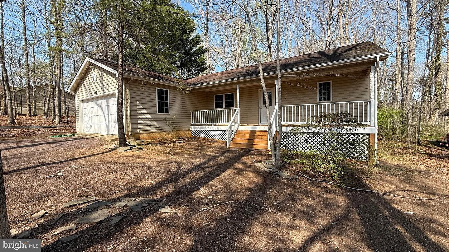 533 Mount Pleasant Dr photo 1