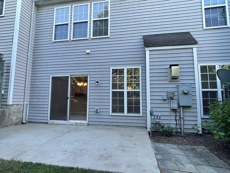 5637 Berry Creek Cir — Photo 13