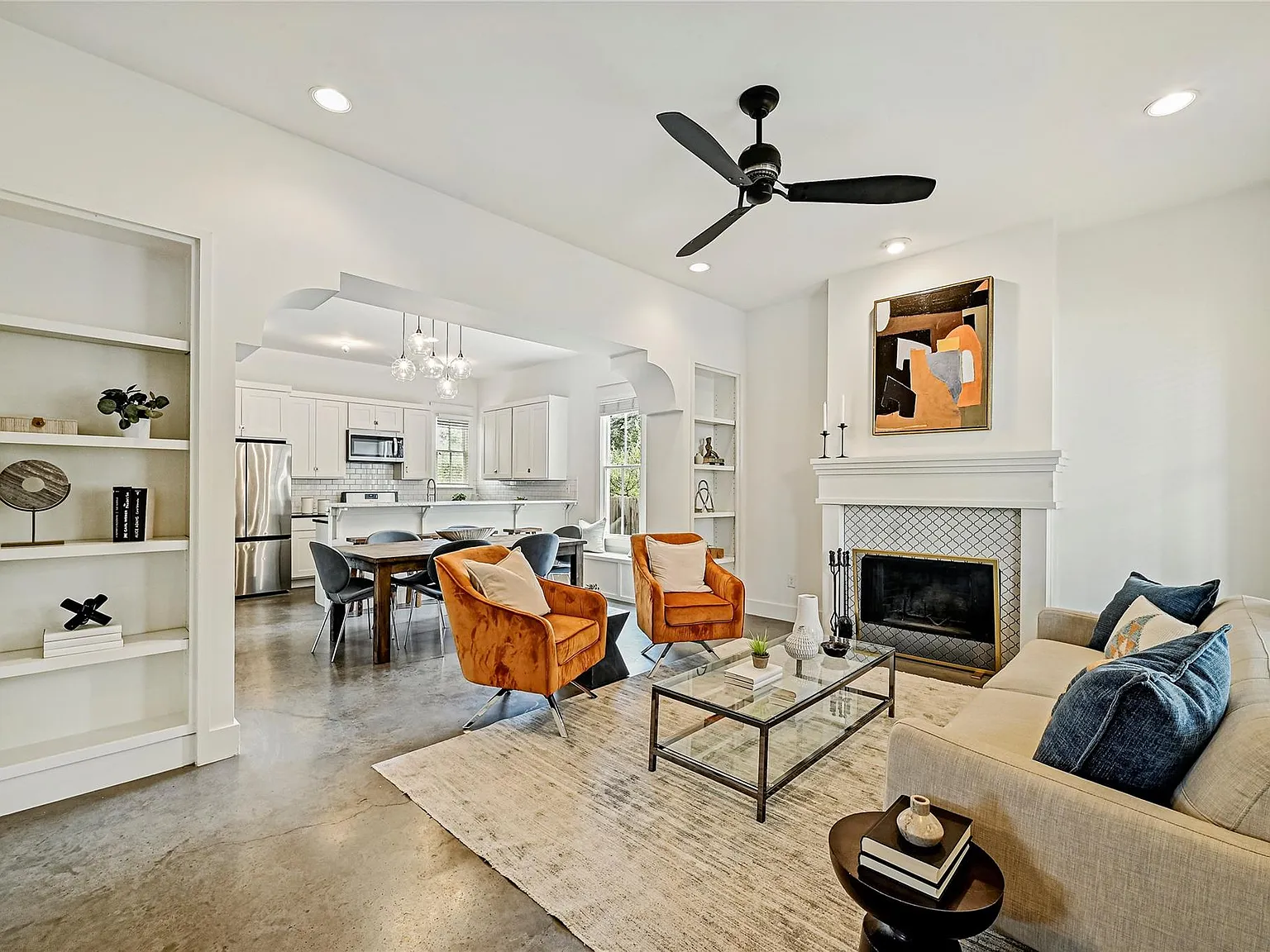 3 bed, 2.5 bath, 1548 sqft, $3,800 — Photo 3
