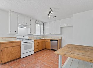 1424 Phillips St #1424, Cleburne, TX 76033