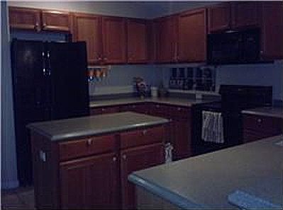 Kitchen with all appliances