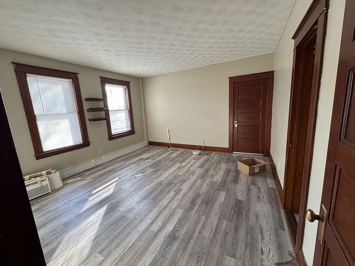 Building Photo - 56 Austin St #56