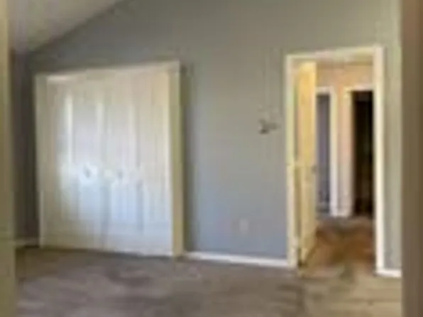 125 Berwick LLC, 125 Berwick Dr APT V, Urbana, OH 43078