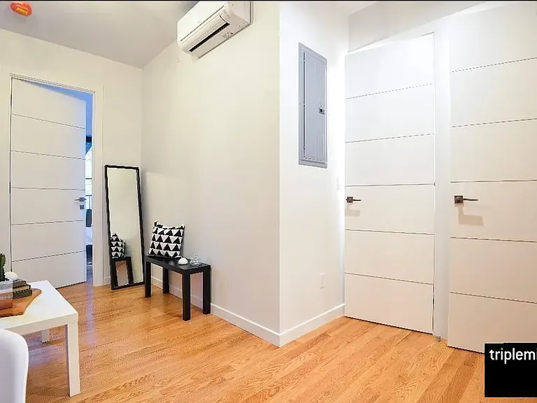 79 N Henry St #3 — Photo 5