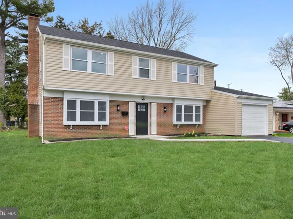 69 Gamewell Ln, Willingboro, NJ 08046