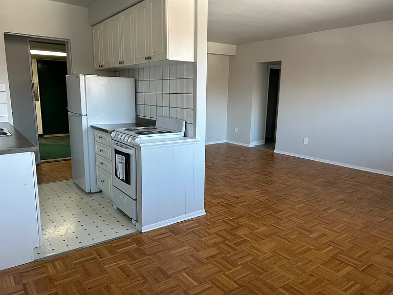 384 Saint Paul St — Photo 8