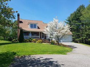 18 King Rd, Charlton, MA 01507