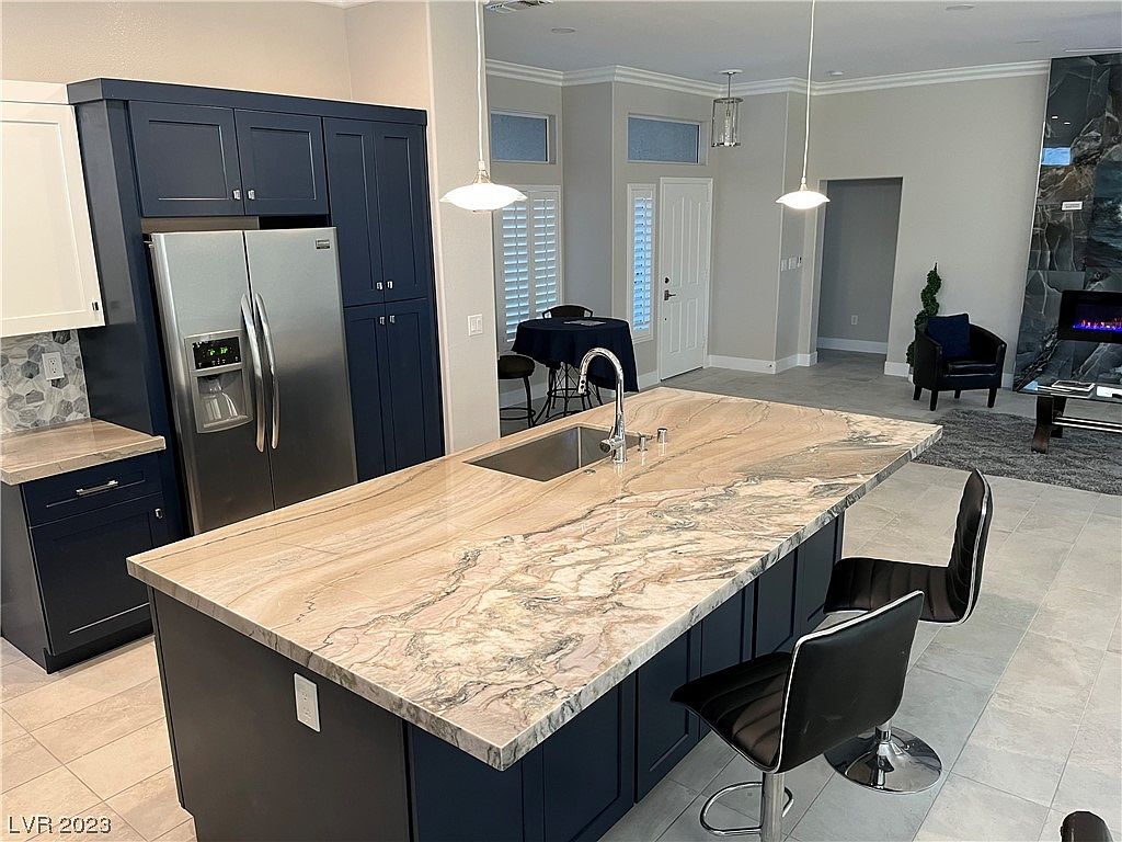 2736 Tumble Brook Dr