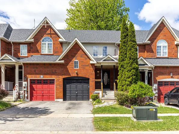 51 Playfair Rd, Whitby, ON L1N 9S6