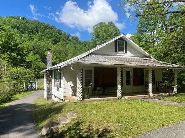 277 Coon Fork Rd, Pineville, WV 24874