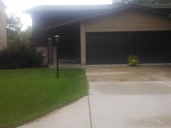 2nd image of 956 N 124th St