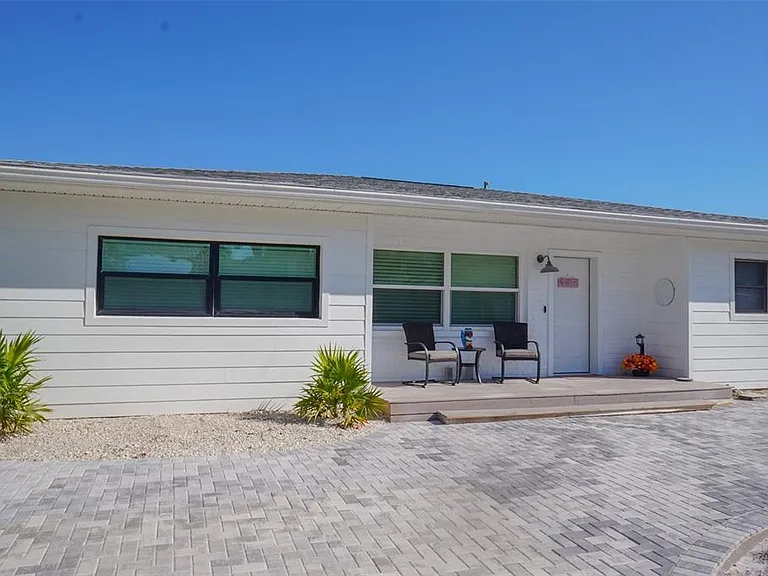 929 Lantana Ave — Photo 40