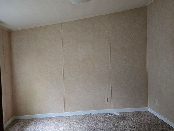 4th image of 1478-1496-1516-1 42nd St N #1556