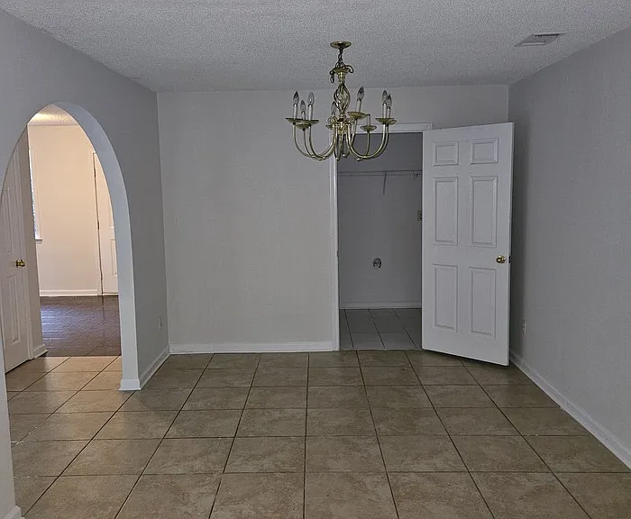 3808 Soapstone Rd — Photo 4
