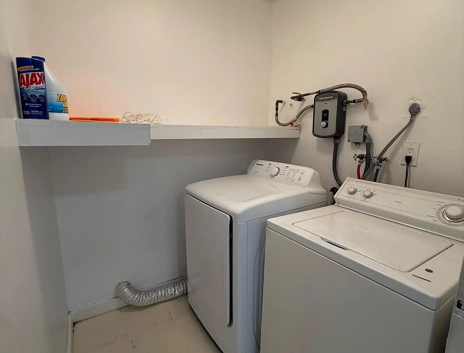4 bed, 1344 sqft, $900 — Photo 3
