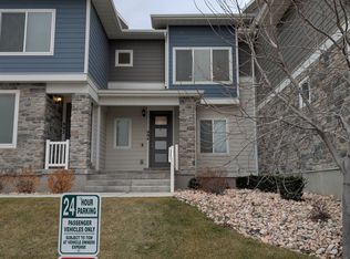 994 W Sapphire Peak Dr, Bluffdale, UT 84065