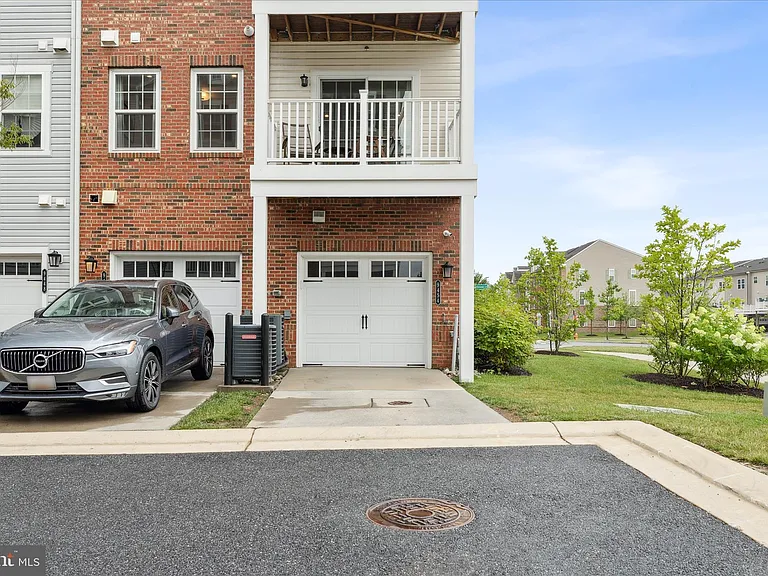 9454 James Macgowan Ln #447 — Photo 26