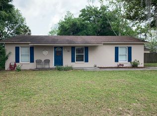 70 S Orange Ave, Umatilla, FL 32784