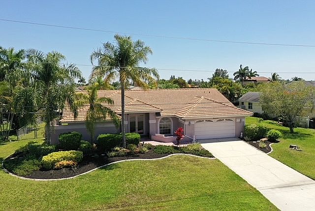 1st image of 4007 SW 20th Ave