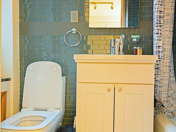 4th image of 230 W End Ave APT 4A