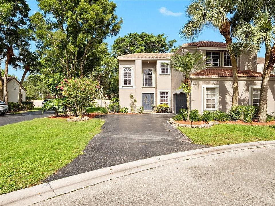 1st image of 1130 NW 103rd Avenue