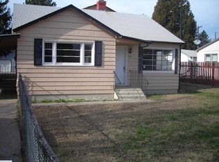 302 Elm St, Grandview, WA 98930