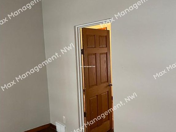 4th image of 4914 Baring Ave APT 1R