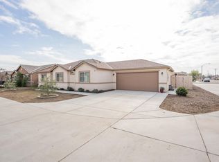 842 W Perez Ave, Visalia, CA 93291